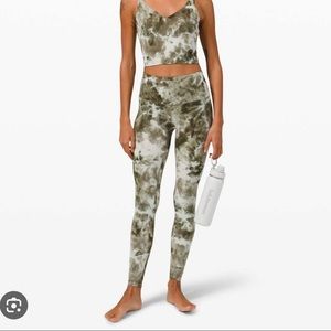 Lululemon align high rise with pockets size 2